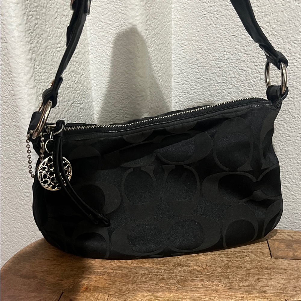 Coach Signature Black Shoulder Bag